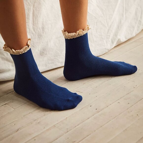 NWT Free People Beloved Waffle Knit Ankle Socks light green moss 1 Pair - Picture 9 of 12